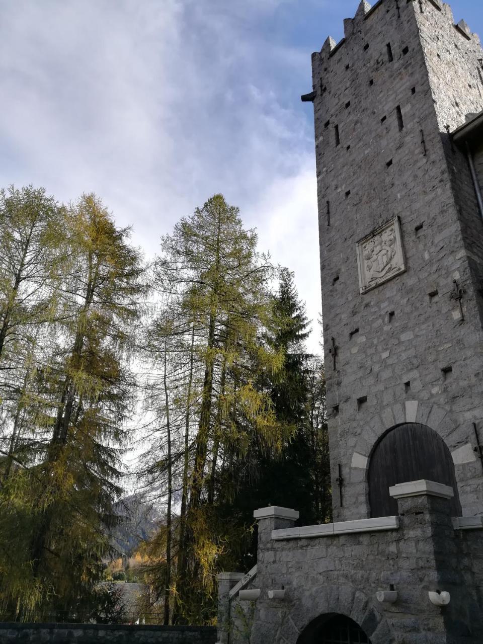 Un Nido Nella Torre Del Castello Apartamento Ponte Di Legno Exterior foto